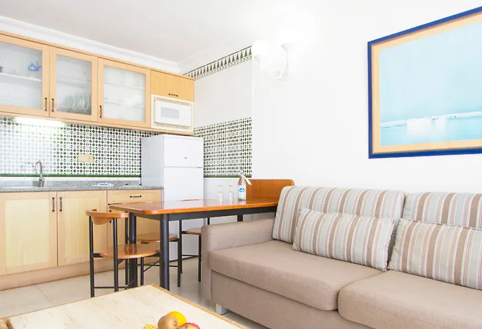 Fariones Apartament *