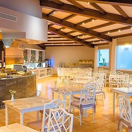 Apart Otel Fariones
