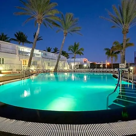 Fariones Aparthotel 3*